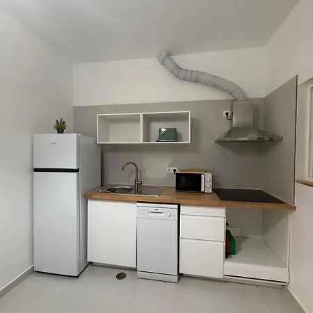 Appartement 3 Bedroom In Portimao, Algarve By Salam *