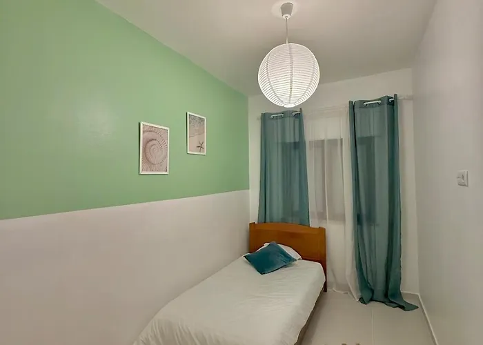 3 Bedroom In Portimao, Algarve By Salam Lägenhet