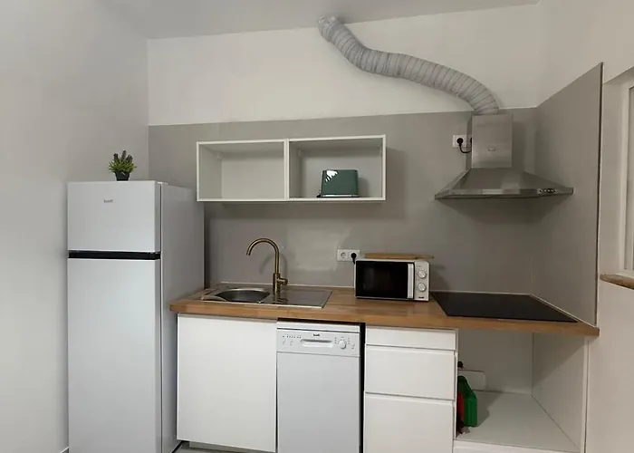 Lägenhet 3 Bedroom In Portimao, Algarve By Salam *